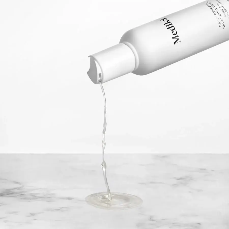 daily-refresh-balancing-toner_c_1024x1024@2x.webp